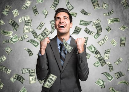 De acuerdo con él, la mayoría de los millonarios que llegan a terapia lo hacen convencidos de que su tranquilidad depende de alcanzar una cifra específica en su cuenta bancaria