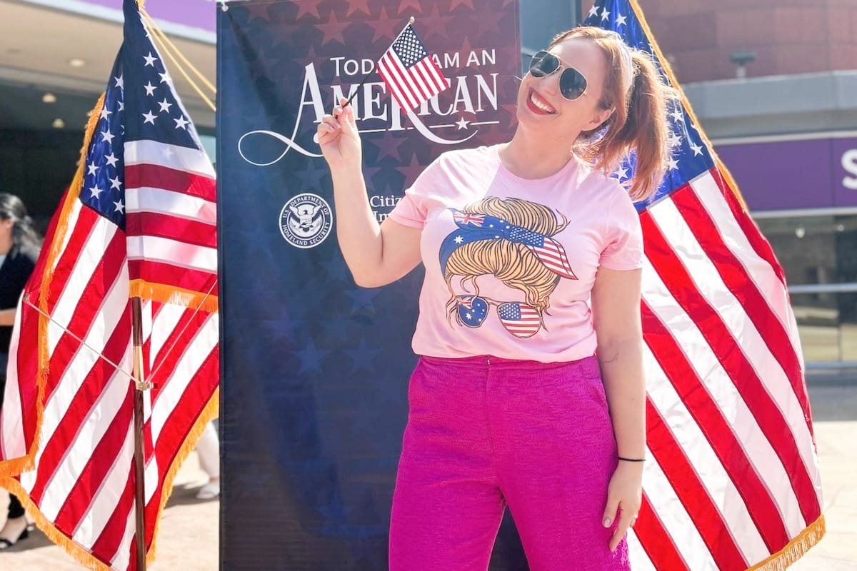 De acuerdo con la edad o los años que el solicitante tiene como residente en EE.UU., puede optar por excepciones para la ciudadanía