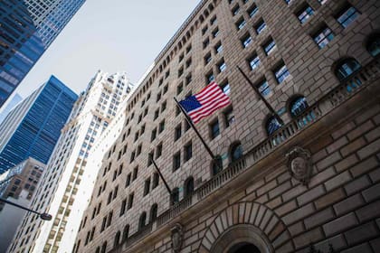 De acuerdo con la Reserva Federal de Nueva York, el promedio de expectativa de sueldo mínimo anual aumentó a 78.000 dólares
