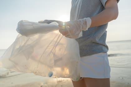 De acuerdo con las organizaciones ambientalistas, en 2024 se recolectaron 2193 tenedores, cuchillos y cucharas de plástico de las playas de Nueva Jersey