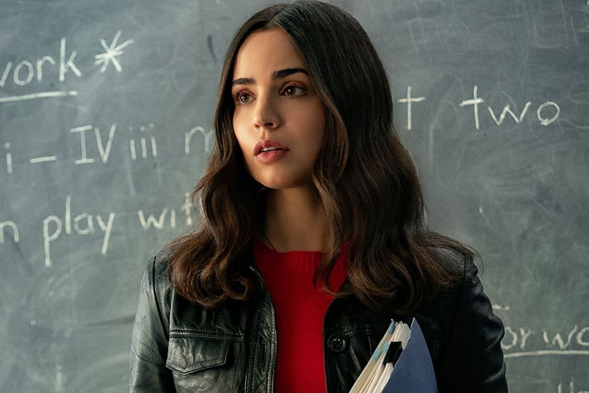 De ascendencia migrante, Sofía Carson triunfa en diversas producciones estadounidenses, y como una de las estrellas favoritas en Netflix (Instagram/@netflix)