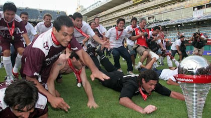 Lanús campeón, una imagen de ayer a hoy