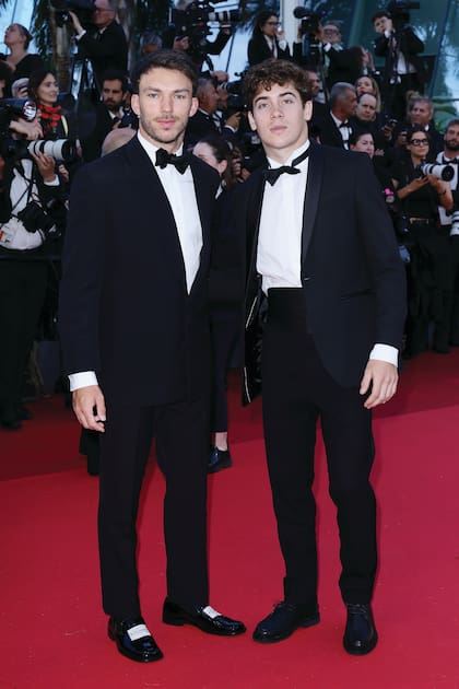 De black tie, el piloto
Franco Colapinto posó con su colega francés
Pierre Gasly, ambos del equipo Alpine.