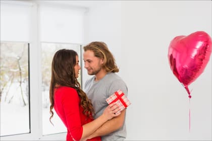 De cara a los festejos por el Día de San Valentín, la IA aconseja qué regalar