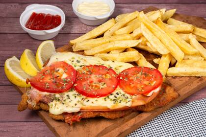 De carne, de pollo, de mozzarella, de vegetales y hasta libres de gluten. La milanesa no se mancha.