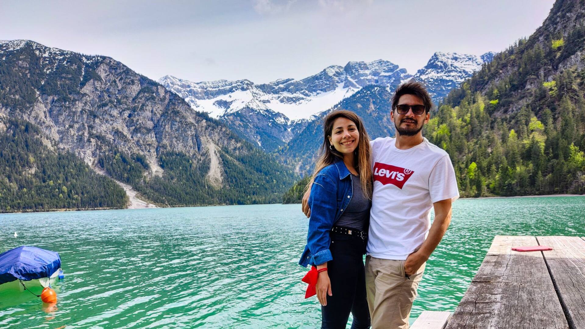 De Catamarca a Alemania. La pareja se fue con el sueño de recorrer el mundo.