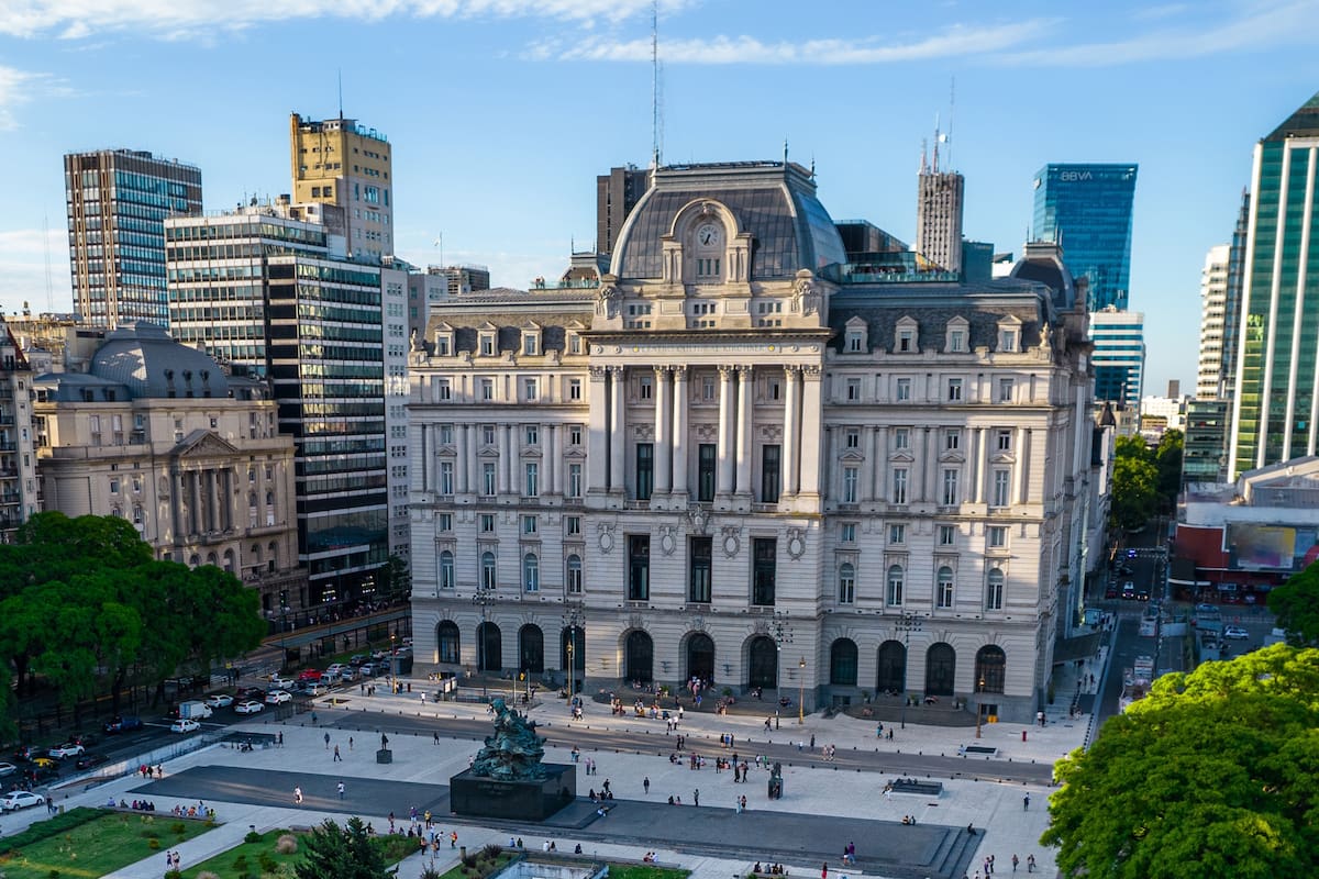 De Centro Cultural Kirchner (CCK) a Palacio Libertad