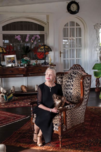 “De chica en casa tenía gallinas, cabras, gatos, perros... Cuando mis padres me castigaban me prohibían dormir con los animales y eso era lo peor”.