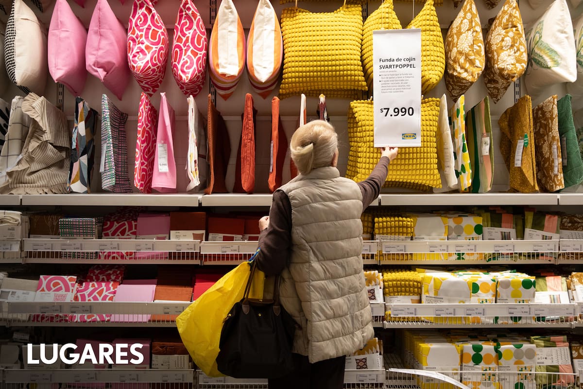 De compras en Ikea.