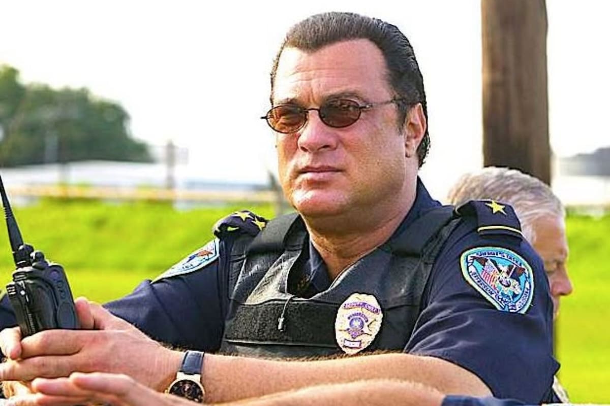 De estrella de acción a vigilante fronterizo: el giro radical de Steven Seagal