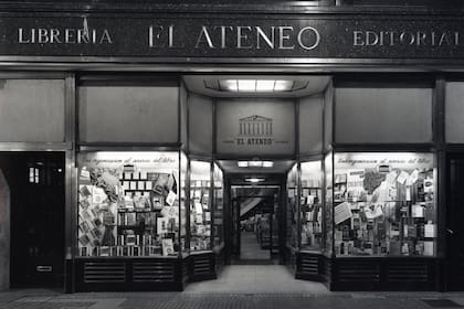 De festejo: la editorial y librería El Ateneo celebra su 110° aniversario