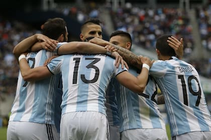 De festejo: la selección se impuso por amplio margen a Bolivia