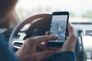 Tu celular te espía, ¿seguirás permitiéndolo?