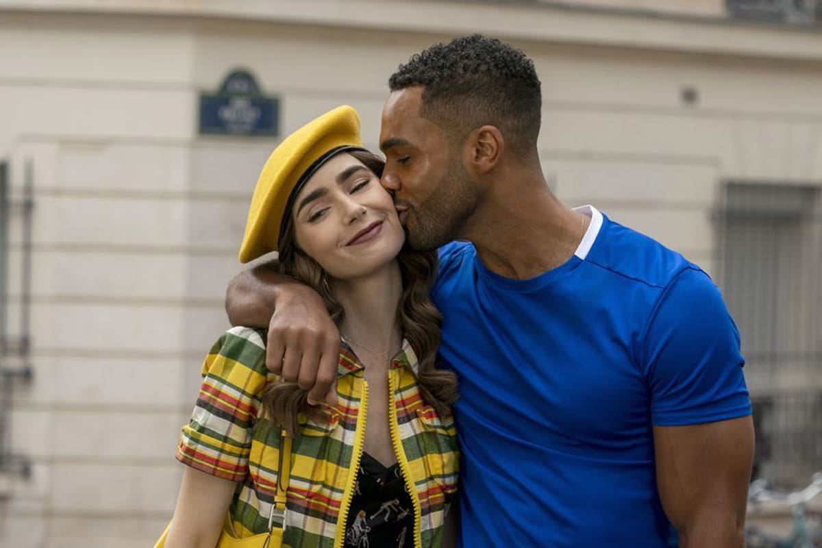 De Gran Hermano a Netflix: quién es Lucien Laviscount, el nuevo galán de Emily in Paris