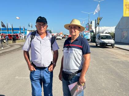 De Henderson, Walter Colagioia y Raúl Mayoral llegaron para recorrer Expoagro como todos los años
