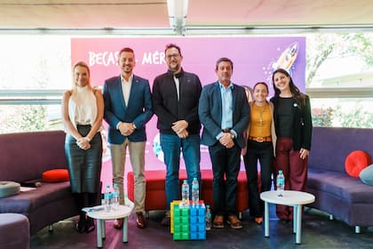 De izq. a der.: María Eugenia Arata, Federico Amos, José Olano Melo, Gabriel Blanco, María Fernanda Alberti y María Sol Alzú.