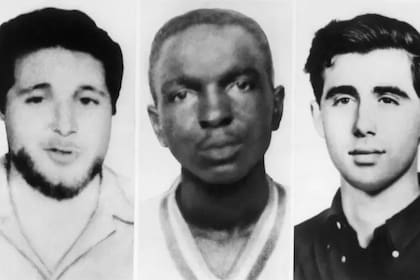 De izq. a der., Michael Schwerner (24 años), James Chaney (21) y Andrew Goodman (20), los activistas de derechos civiles de CORE asesinados por miembros del Ku Klux Klan
