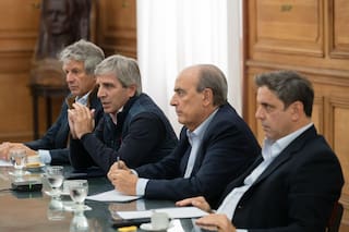 La Casa Rosada reunió a los gobernadores aliados para que apoyen el plan “dólares en el colchón”