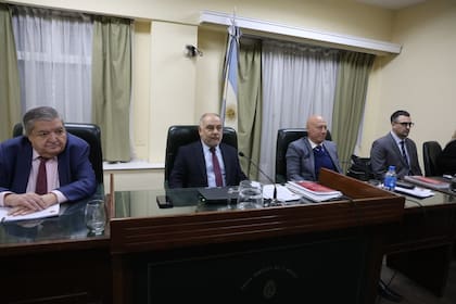 De izquierda a derecha, los jueces Juan María Ramos Padilla, Gustavo Goerner y Hugo Navarro