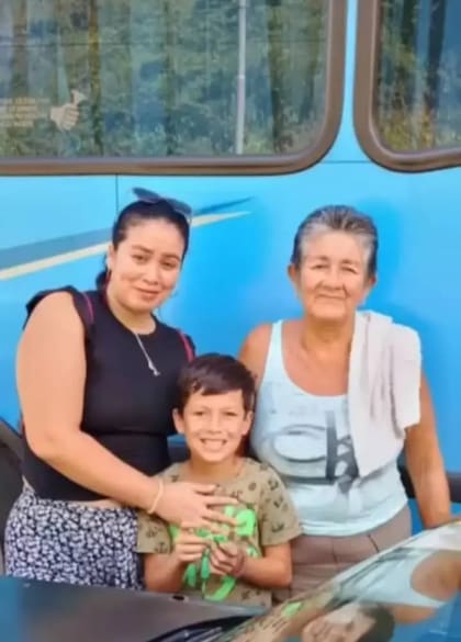 De izquierda a derecha, Yusmani, Moissés y Carmen