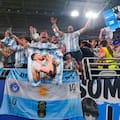 Tensión y desahogo en un estadio que se pintó de celeste y blanco con unos 40.000 hinchas argentinos