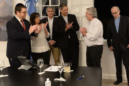 De la campaña participan el Centro de Investigación y Acción Social (CIAS), CARITAS, el Banco de Alimentos, La Alianza Cristiana de Iglesias Evangélicas de la República Argentina (Aciera), el Consejo de Pastores Evangelistas de la ciudad de Buenos Aires y la Asociación Mutual Israelita Argentina (AM