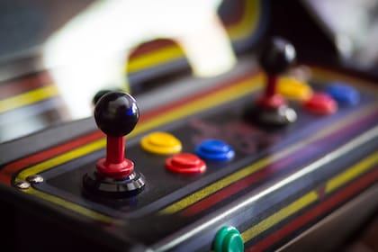 De la mano de lo vintage, recuperan presencia modelos antiguos de consolas de juego