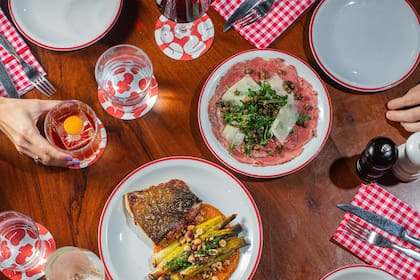 De la mano del resurgir de los bodegones, las cantinas se multiplican en los barrios porteños