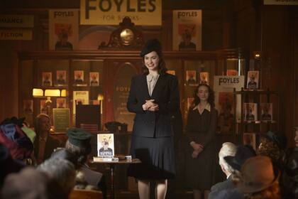 De la página a la pantalla en The Guernsey Literary and Potato Peel Pie Society