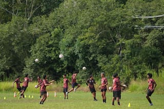 De la selva de Brasil a Río de Janeiro, equipo indígena de fútbol debuta con victoria