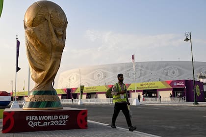 De las 32 selecciones participantes de la Copa del Mundo, solo la anfitriona es debutante en un Mundial