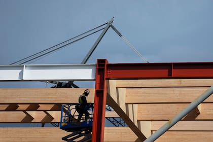 De latas de sopa a aviones, el acero y el aluminio son parte fundamental de la vida estadounidense