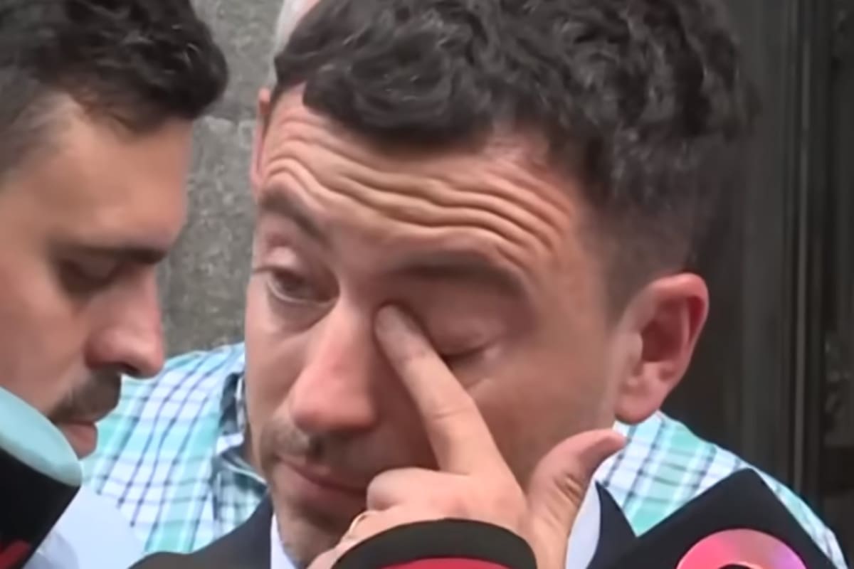 De Loredo lloró en una nota