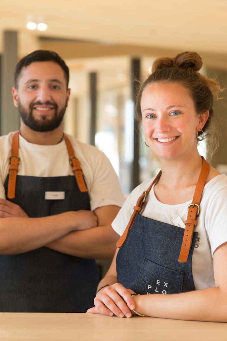 De los 65 empleados del hotel, una es colombiana; el resto son todos argentinos.