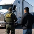 El operativo de la CBP con 95 camioneros detenidos