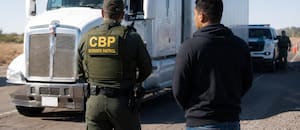 El operativo de la CBP con 95 camioneros detenidos