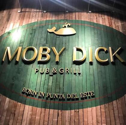 De miércoles a sábado, la noche de Moby Dick nunca deja de sorprender