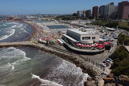 De noche y de día; para familias, grupos de amigos o parejas: pocos lugares ofrecen tantas opciones de diversión como Mar del Plata.