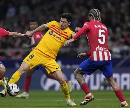 De Paul y Lewandowski se conocen de la liga española