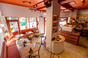 De peluquería de barrio a lonchería mexicana
