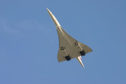 De promulgarse la ley, la Administración Federal de Aviación tendrá un plazo máximo de un año para emitir los nuevos estándares que permitirán vuelos civiles a velocidades superiores a Mach 1 en el espacio aéreo nacional