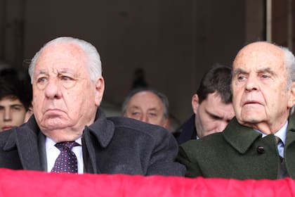 De Zavalía en el palco oficial de la Exposición Rural de Palermo junto al criador Horacio Gutiérrez