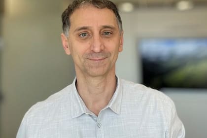 Dean Buonomano, autor del libro Tu cerebro es una máquina del tiempo