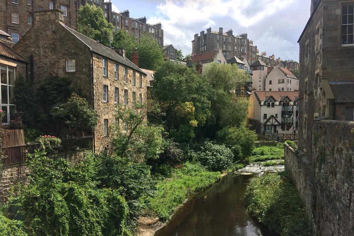 Dean Village conserva un encanto agreste que contrasta con el bullicio de la comercial Princes Street