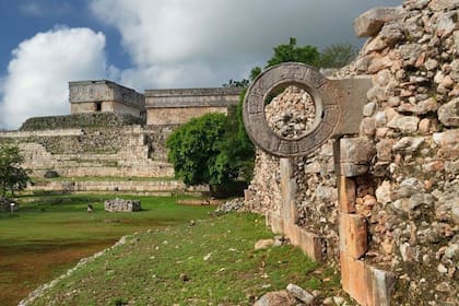 Debajo de una cancha de pelota maya encontraron una ciudad escondida