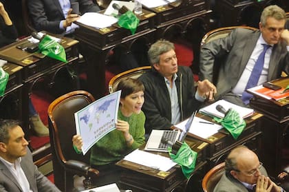Debate por el aborto: Daniel Filmus y Mayra Mendoza