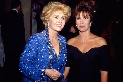 Debbie Reynolds y el motivo por el que su hija, Carrie Fisher, la consideraba la Jennifer Aniston de su tiempo