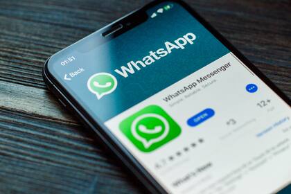 Debe tener instalada la última actualización de WhatsApp