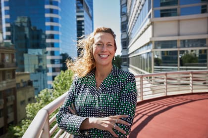 "Debemos preguntarnos qué podemos hacer ahora para minimizar el impacto negativo y cambiar el curso del daño que le estamos haciendo al planeta", dice Eleanor Allen, CEO de B LAB Global