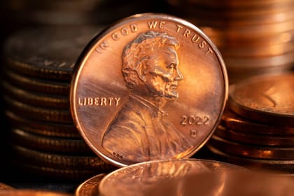 Debido a que la Casa de Moneda detuvo la fabricación de centavos en 2025 por sus altos costos, los legisladores de Florida propusieron normativas para gestionar una economía sin esta moneda